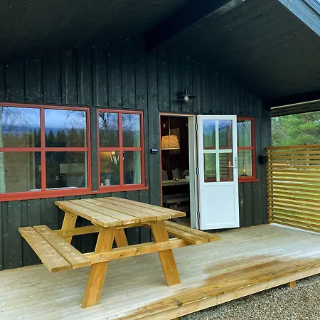 Hyttegrend * تريسيل